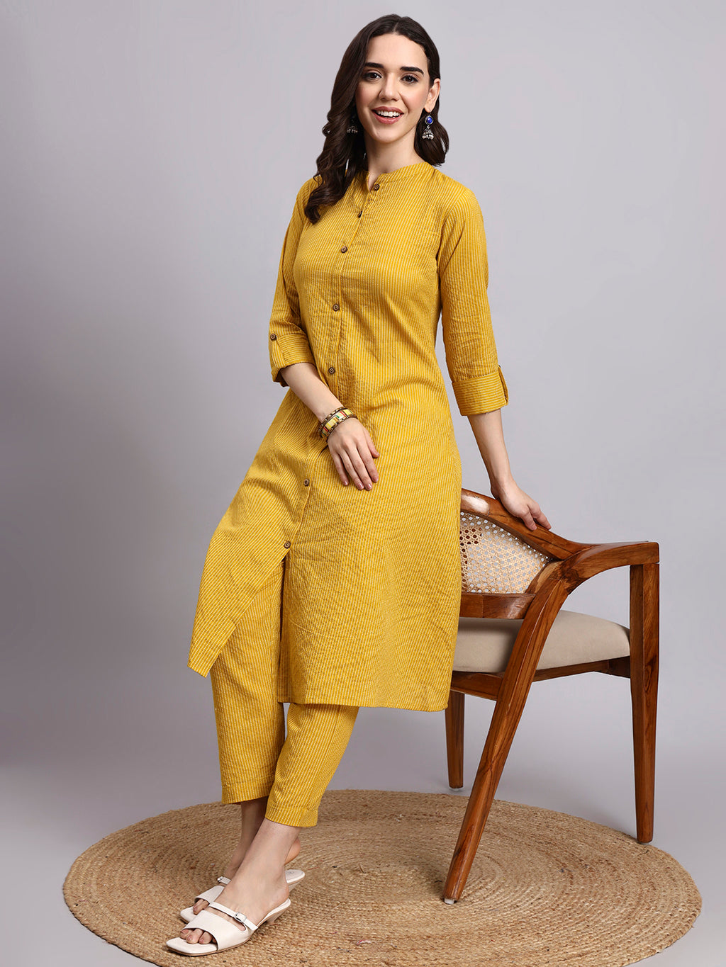 Women Yellow Plain Cotton katha Kurta pant set