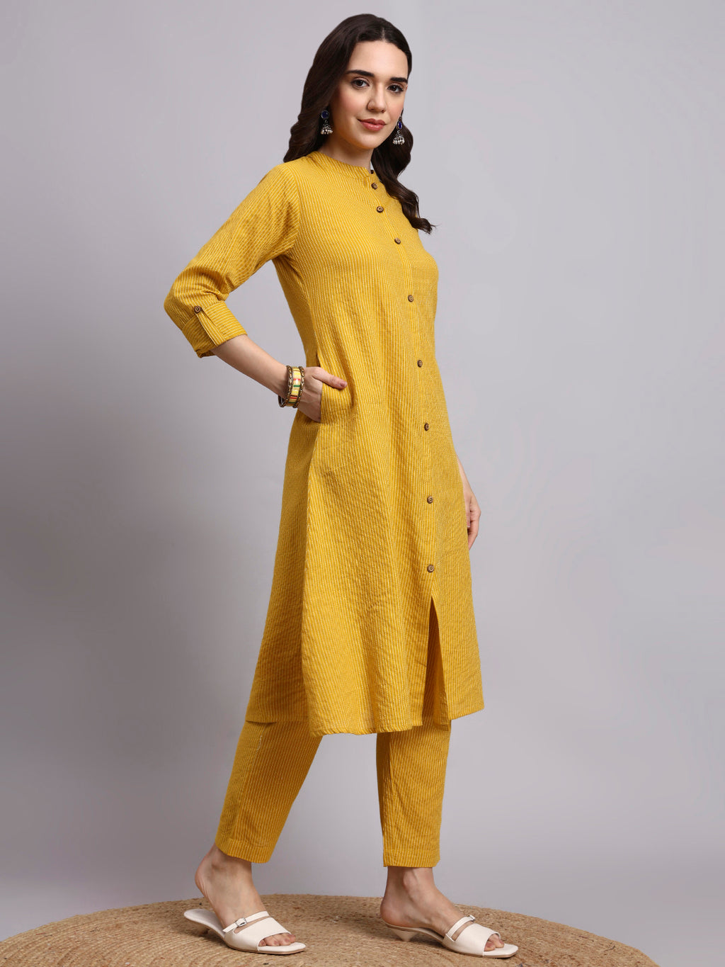 Women Yellow Plain Cotton katha Kurta pant set