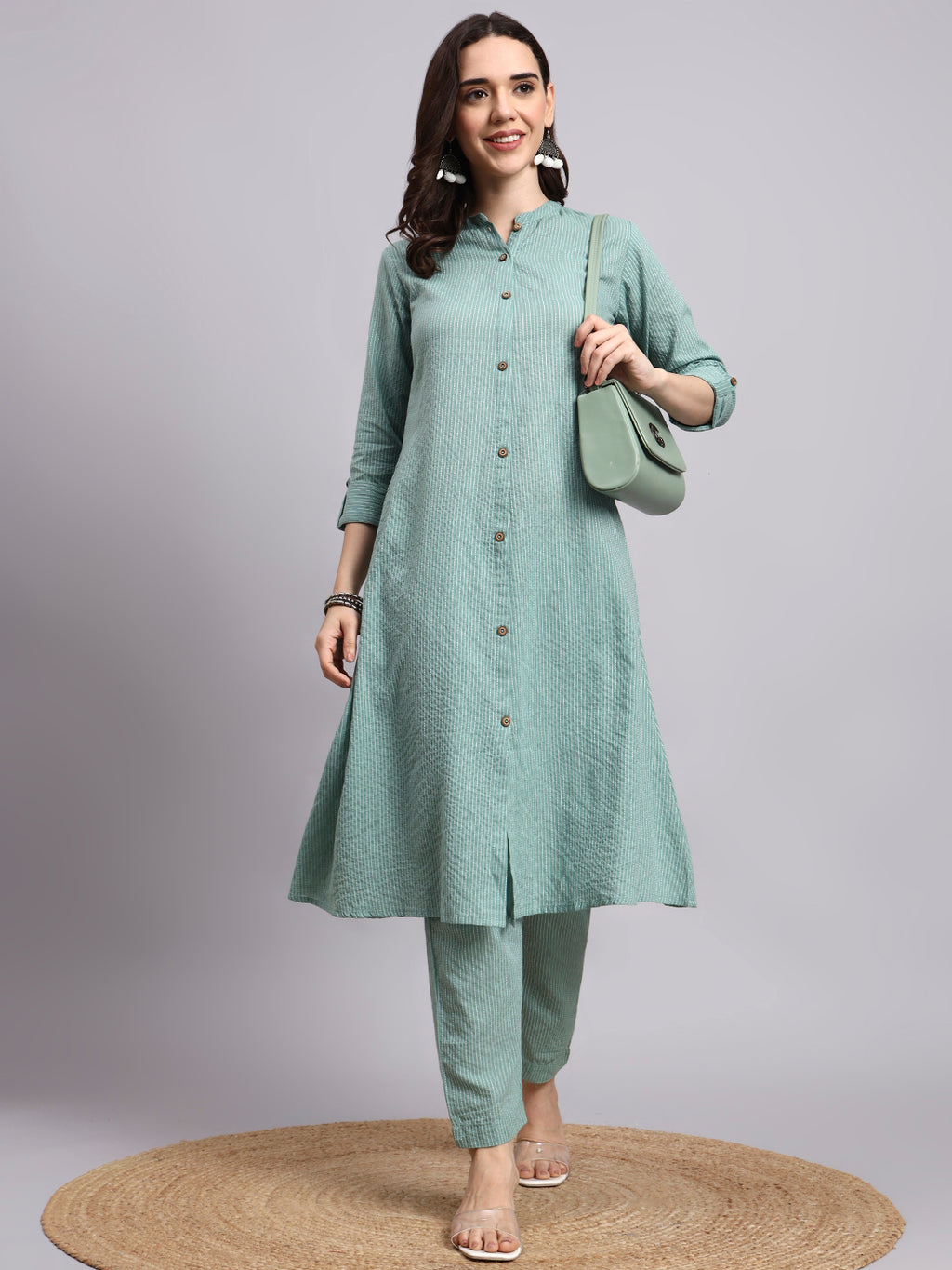 Women Green Plain Cotton katha Kurta pant set
