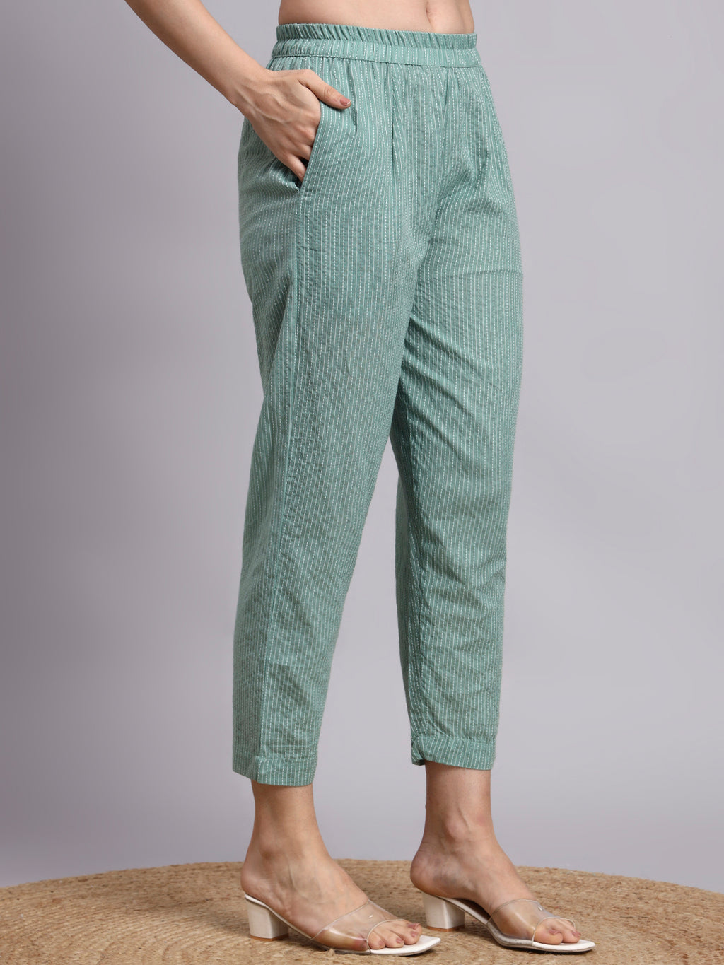 Women Green Plain Cotton katha Kurta pant set