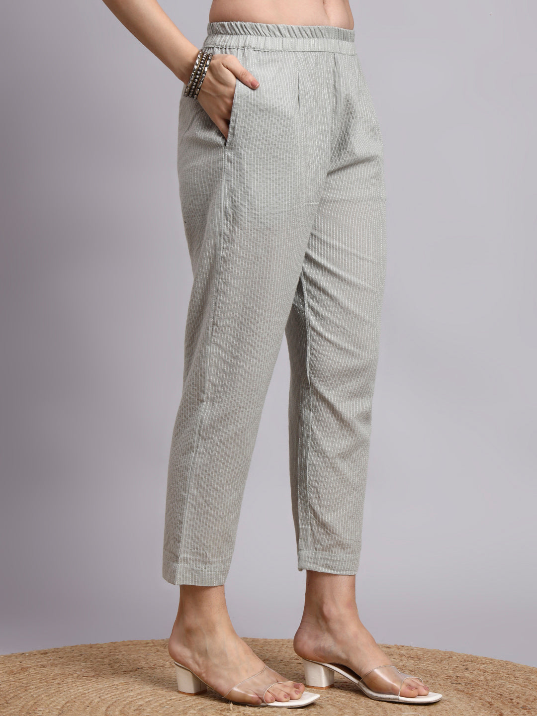 Women Grey Plain Cotton katha Kurta pant set