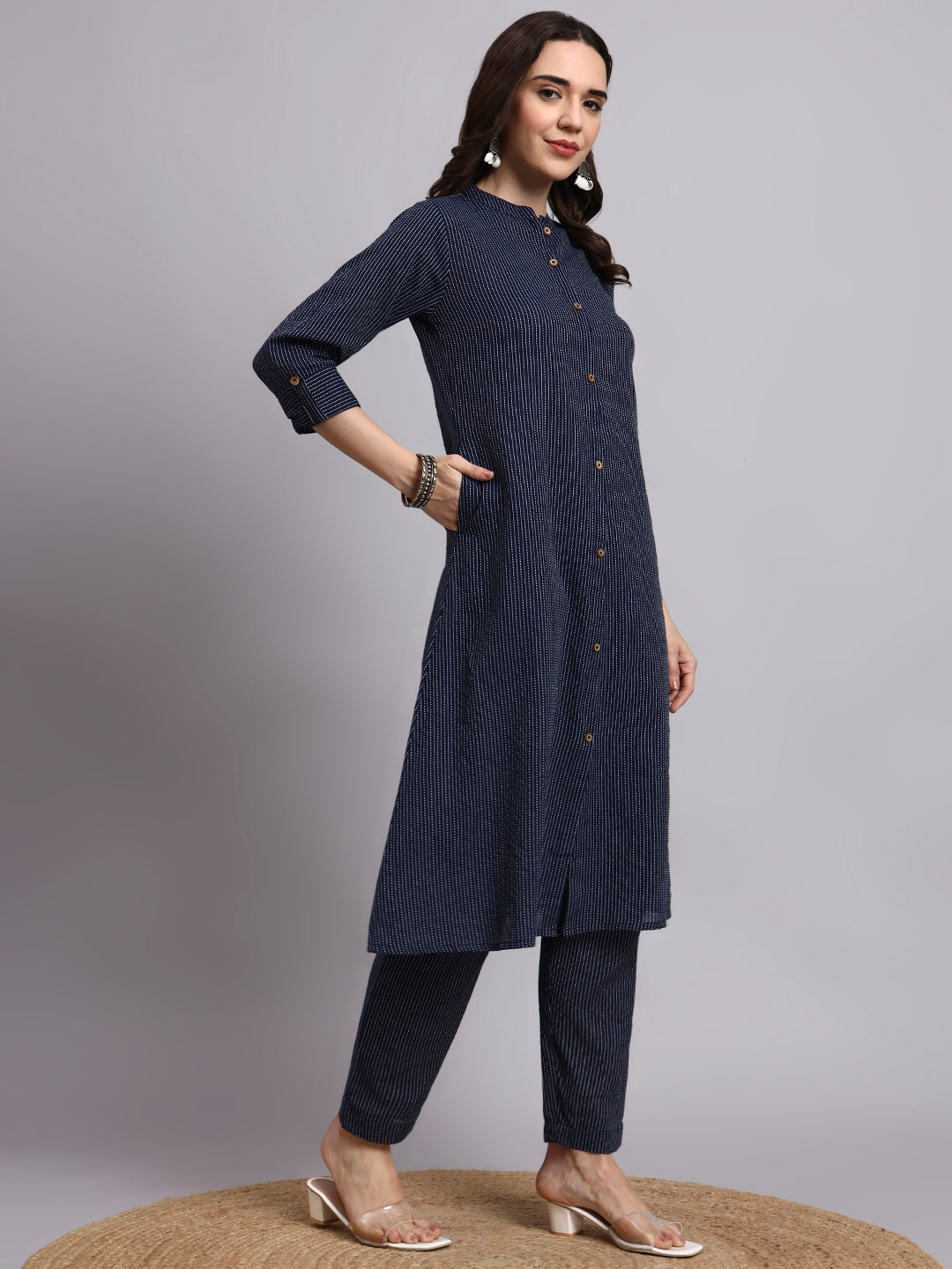 Women Navy Plain Cotton Katha Kurta pant set