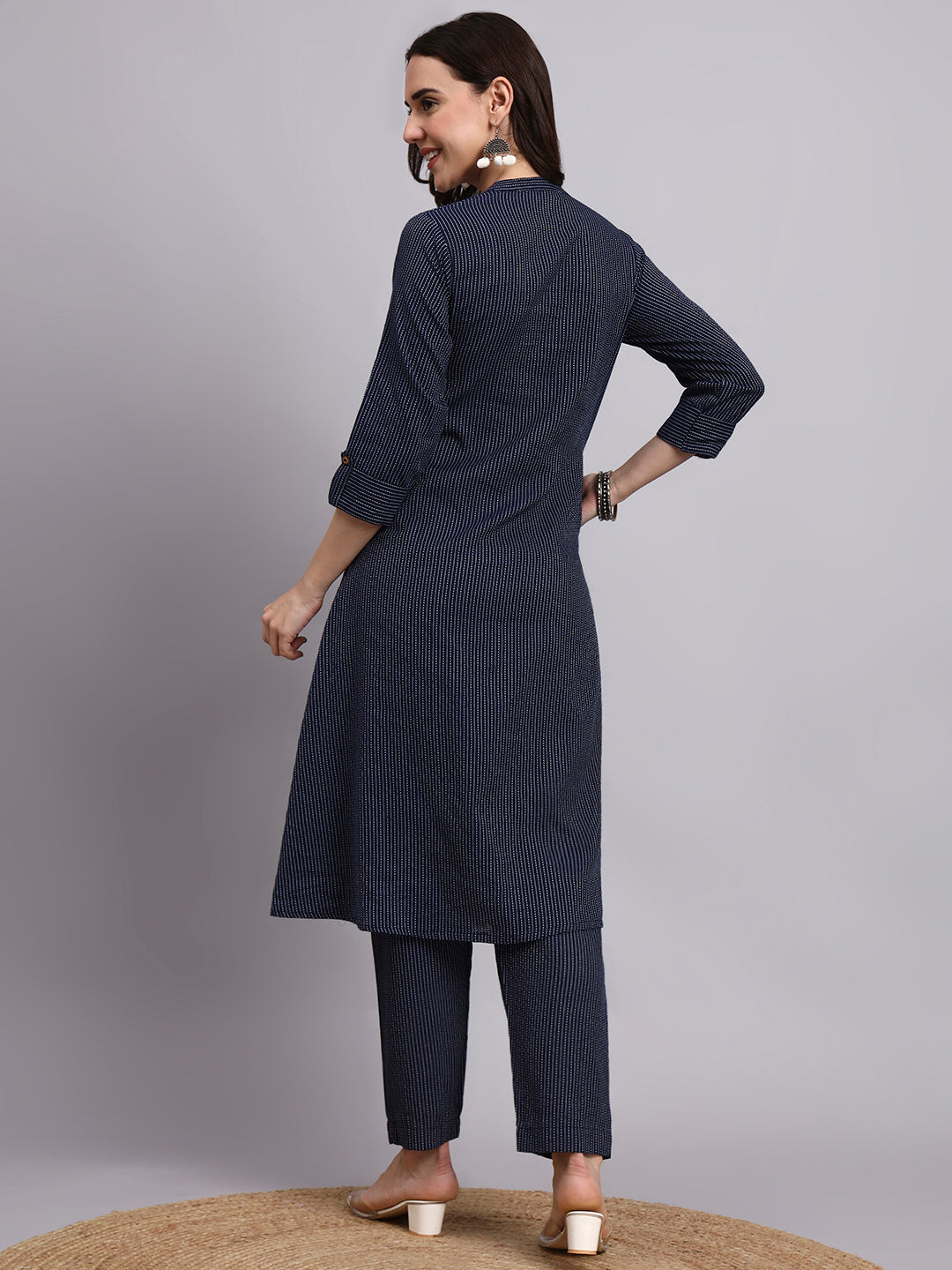 Women Navy Plain Cotton Katha Kurta pant set