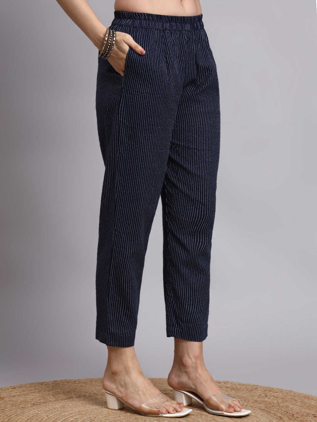 Women Navy Plain Cotton Katha Kurta pant set