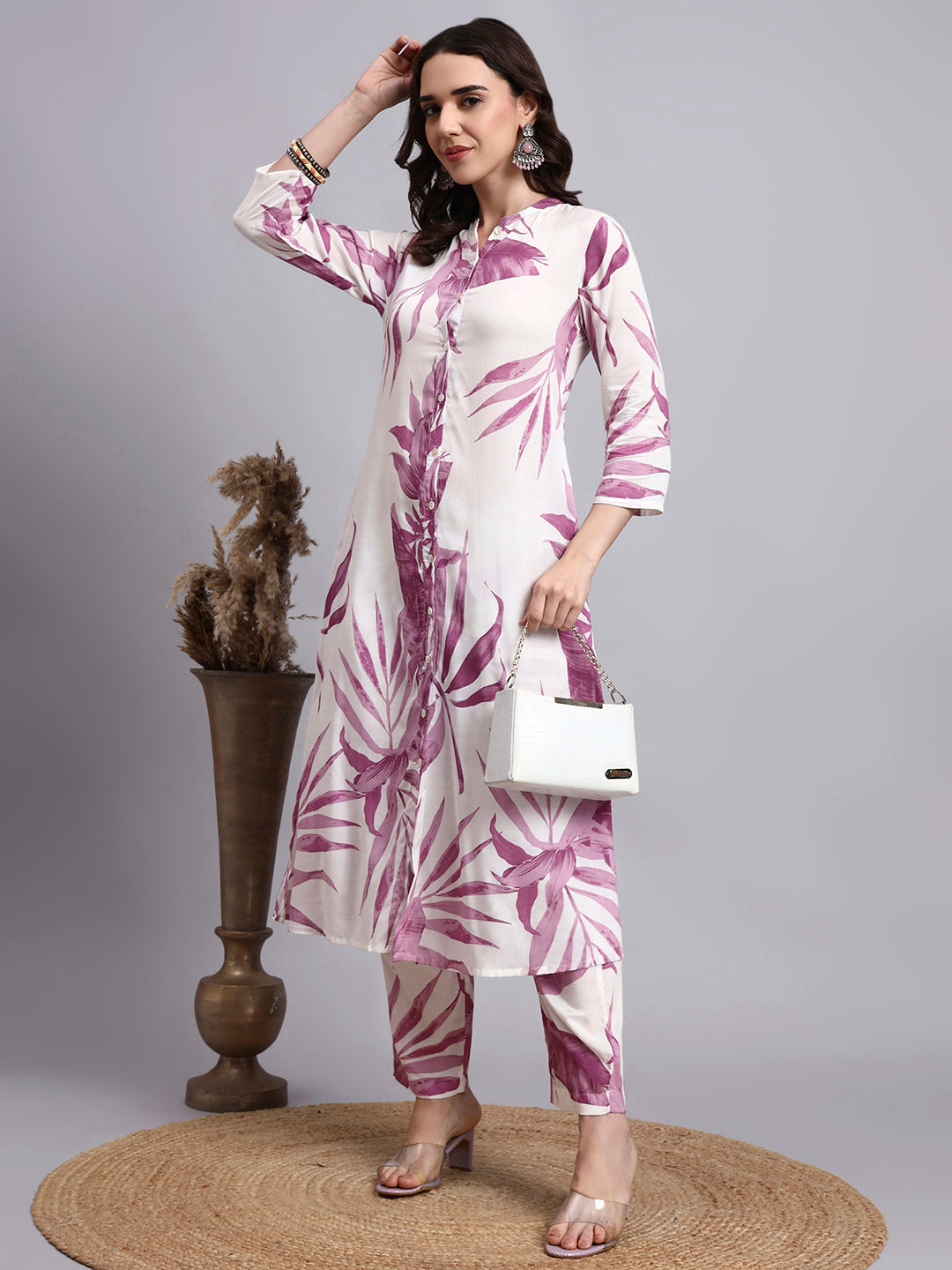 Women Pink Printed Rayon Kurta pant set