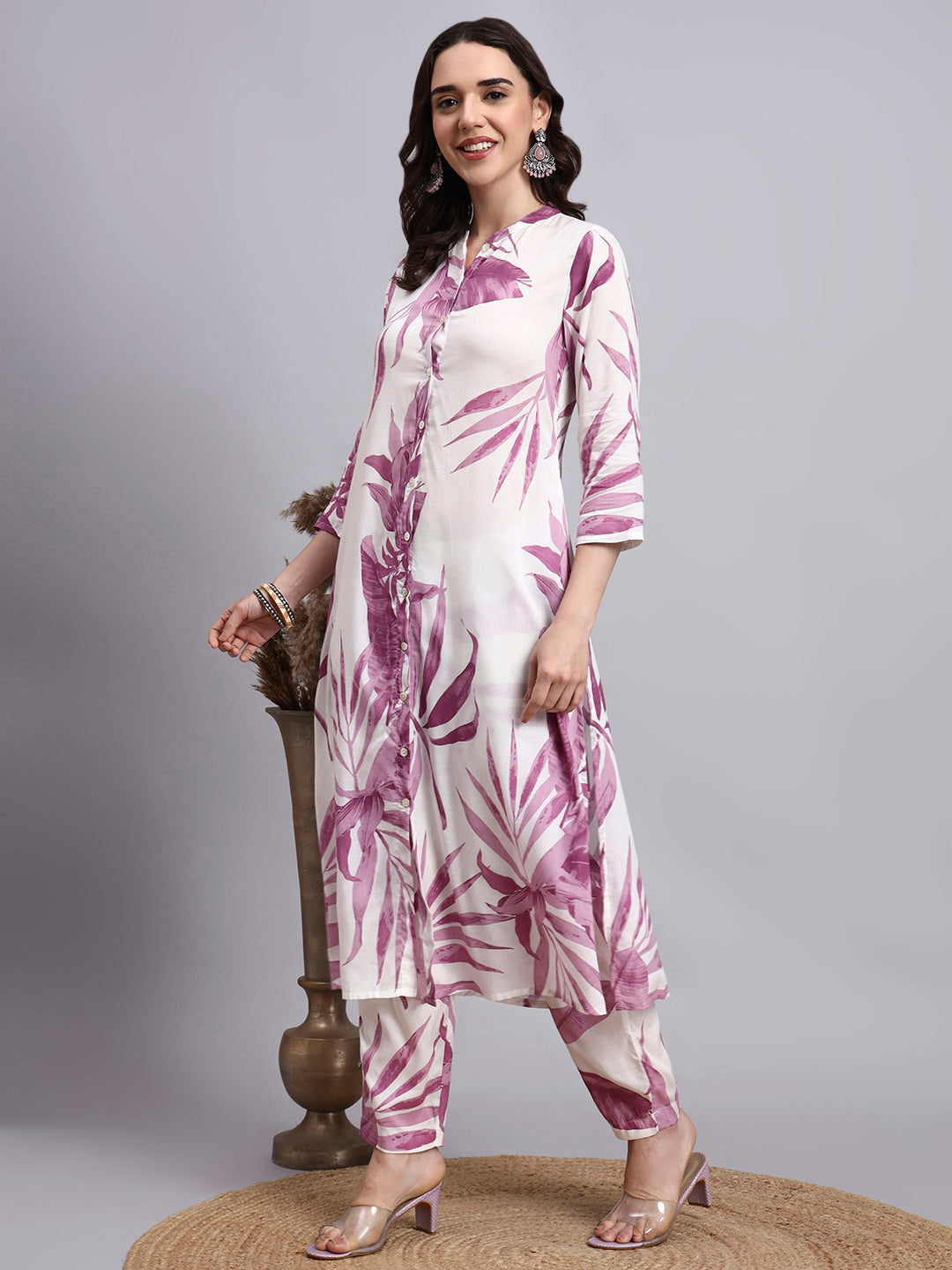 Women Pink Printed Rayon Kurta pant set
