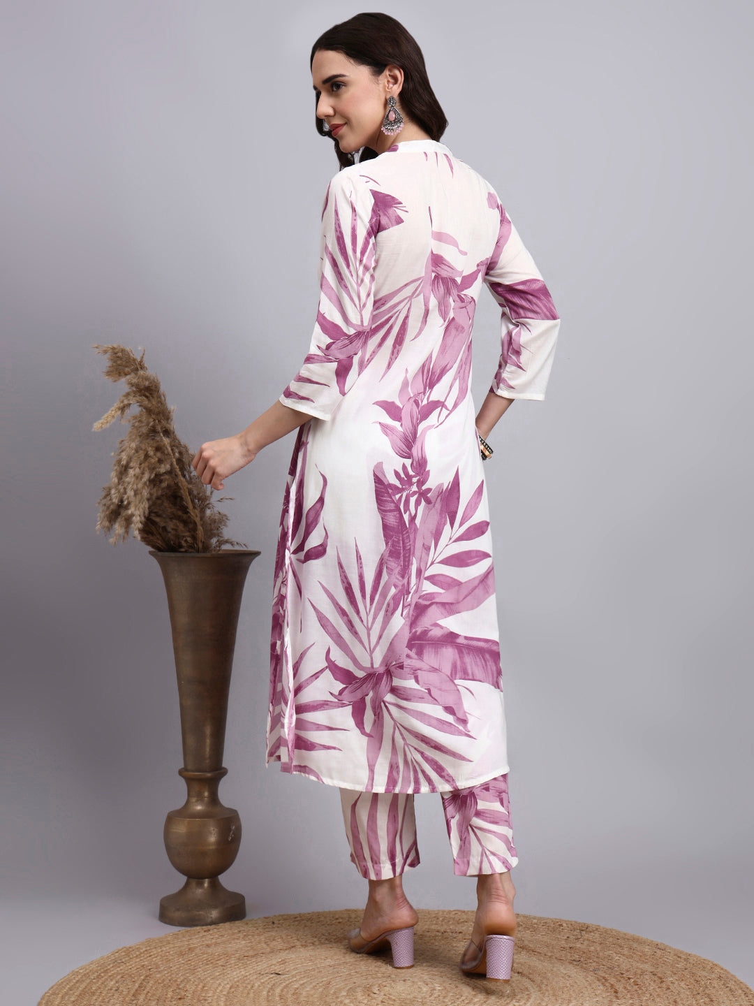 Women Pink Printed Rayon Kurta pant set