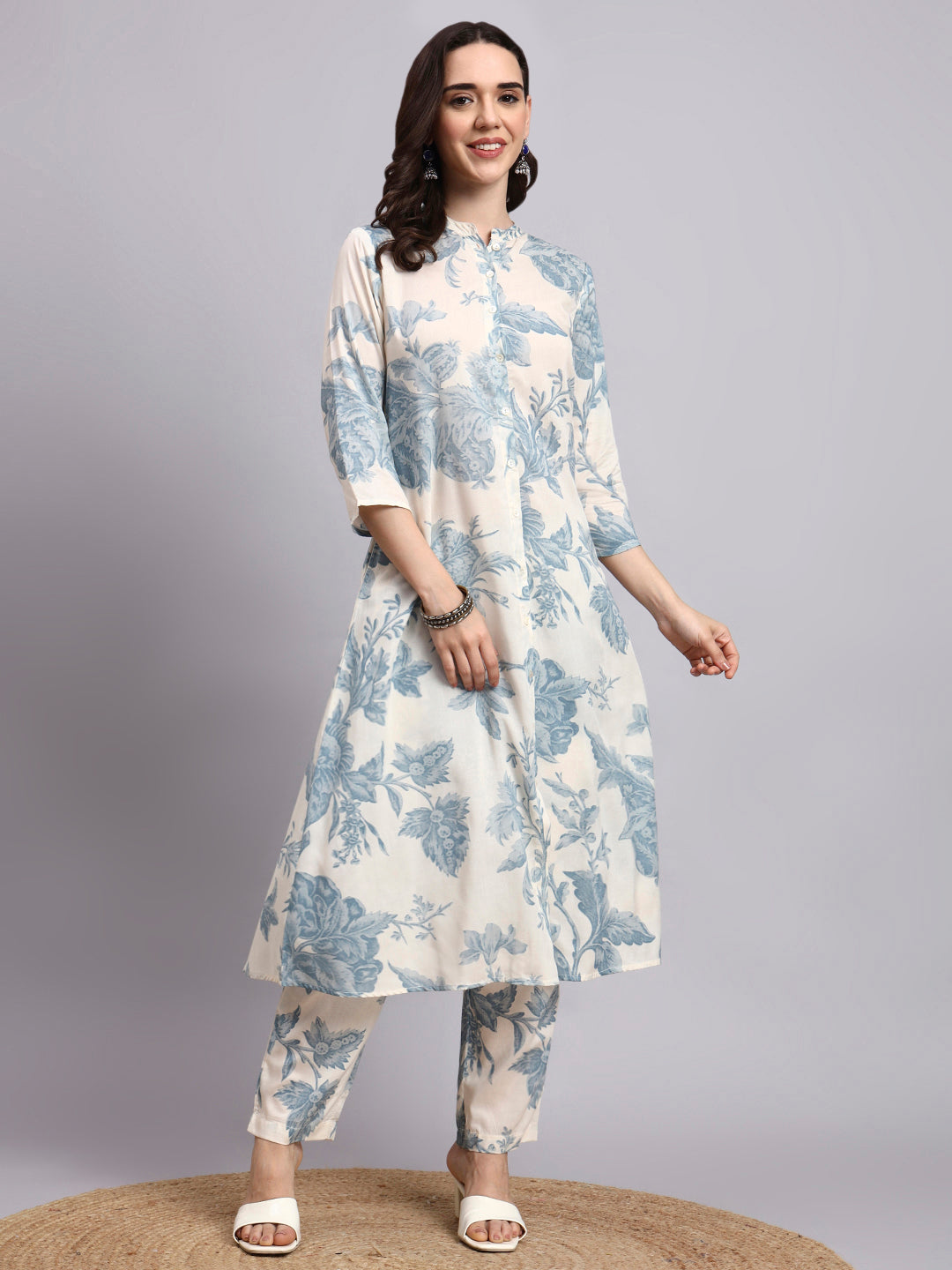 Women Cream Printed Rayon Kurta pant set