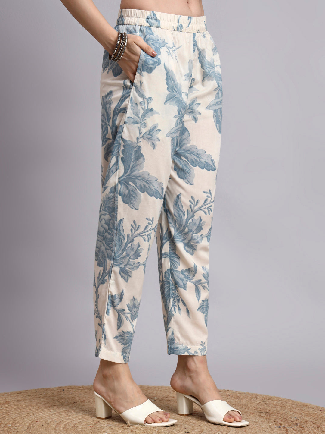 Women Cream Printed Rayon Kurta pant set