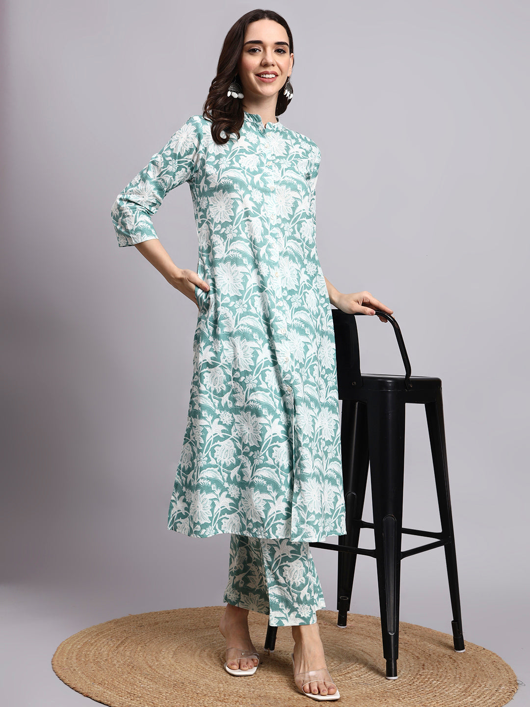 Women Green Printed Cotton Kurta pant set