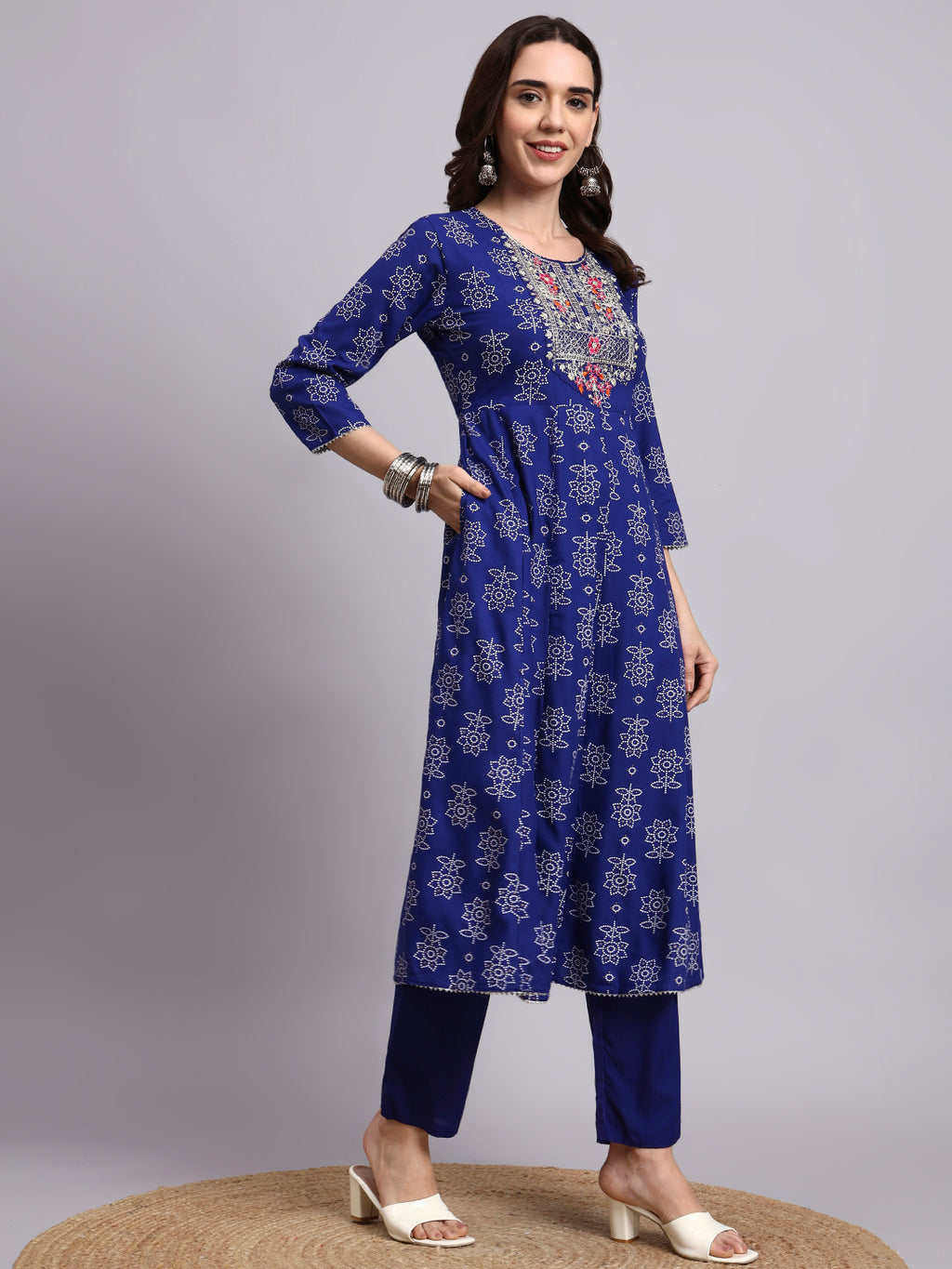 Women Blue Printed Cotton Katha kurta pant dupatta set