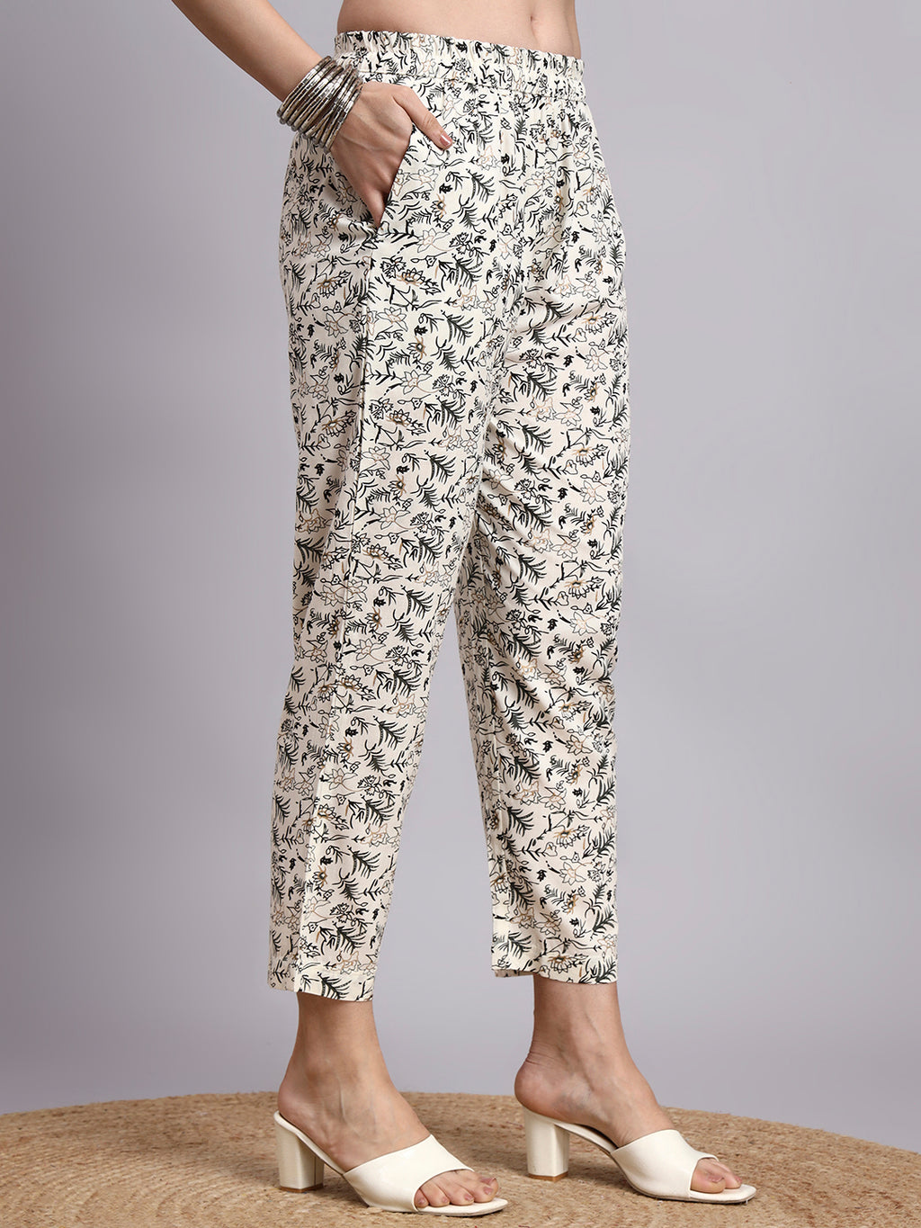 Women Cream Printed Cotton Katha kurta pant dupatta set