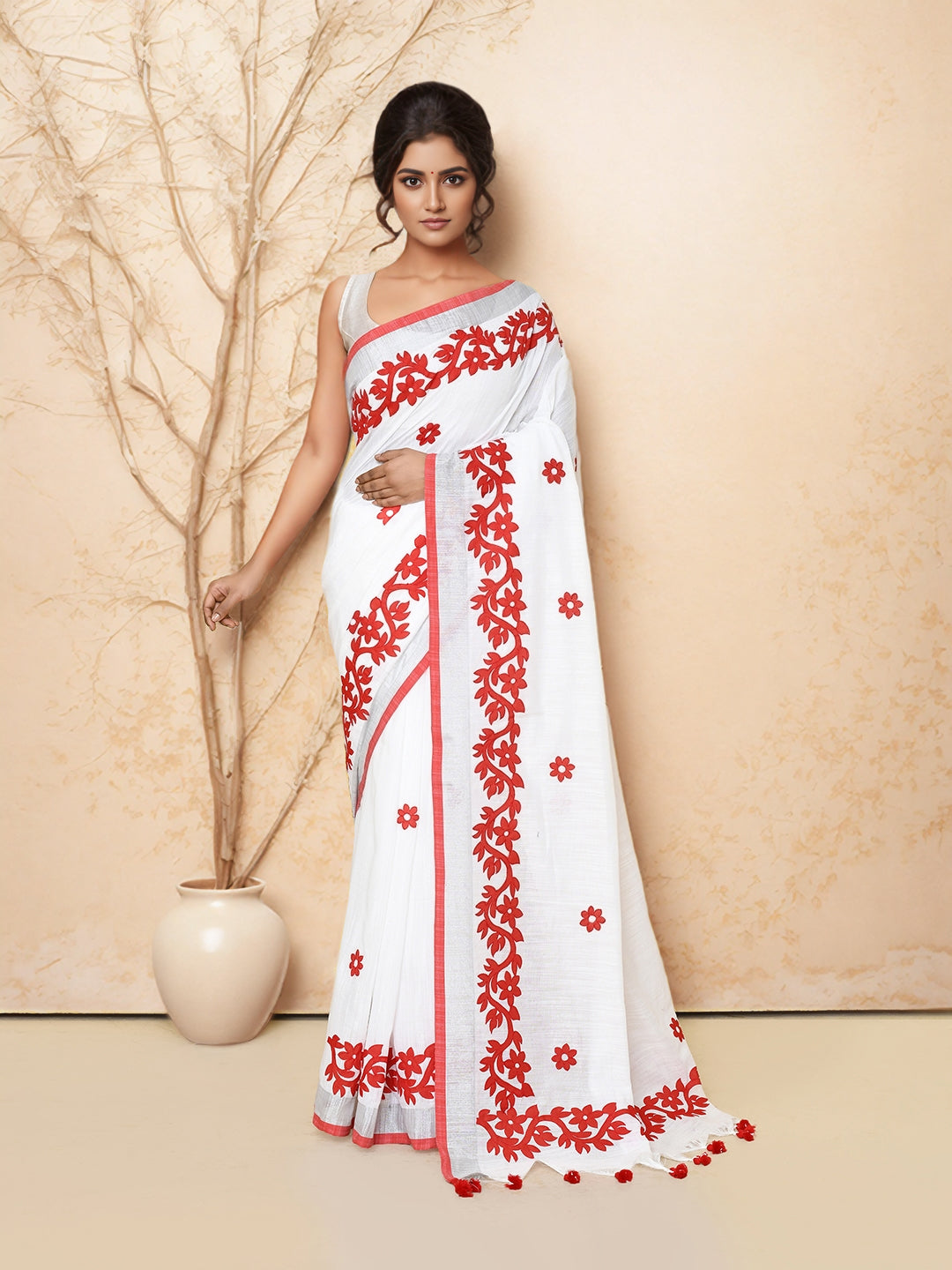 Women Multicolor Cotton Applic Saree with running Blouse Pcs