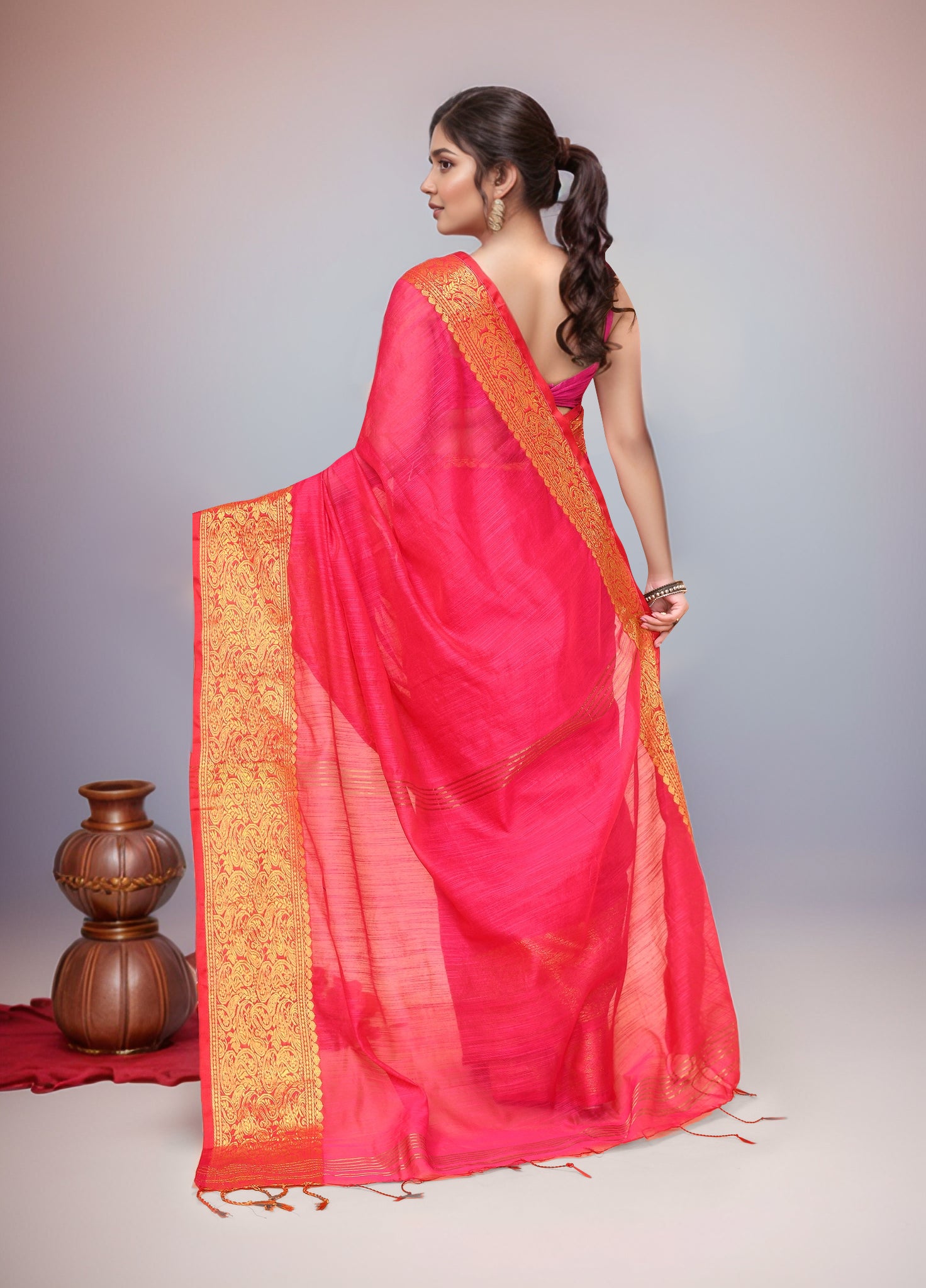 Women  Pink Cotton Blend Handloom saree with Running Blouse