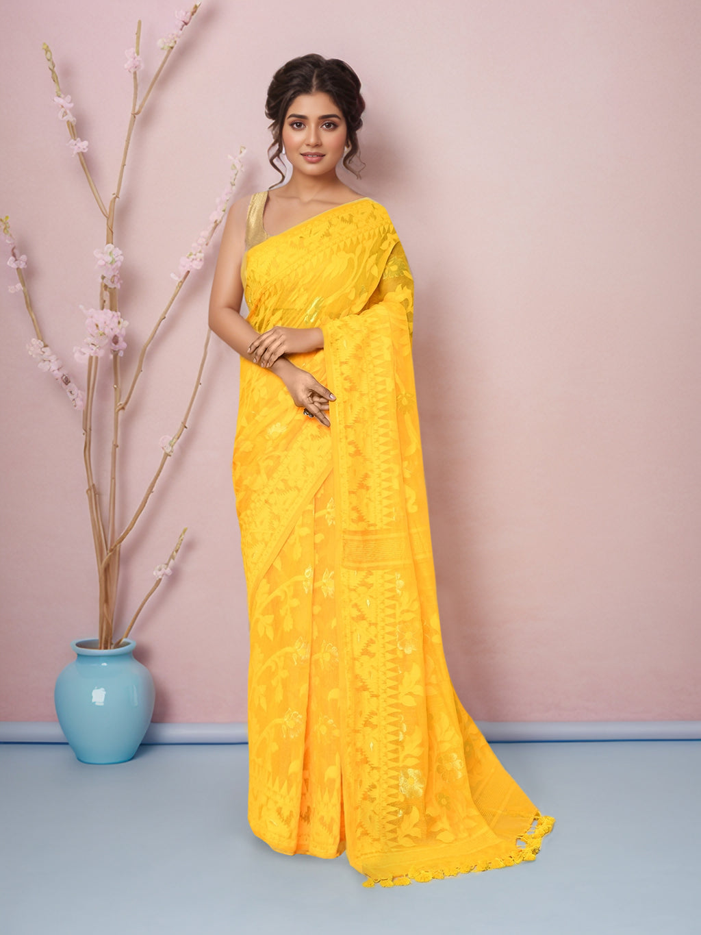 Women  Gold Black Cotton Belnd Jamdani Saree without Blouse
