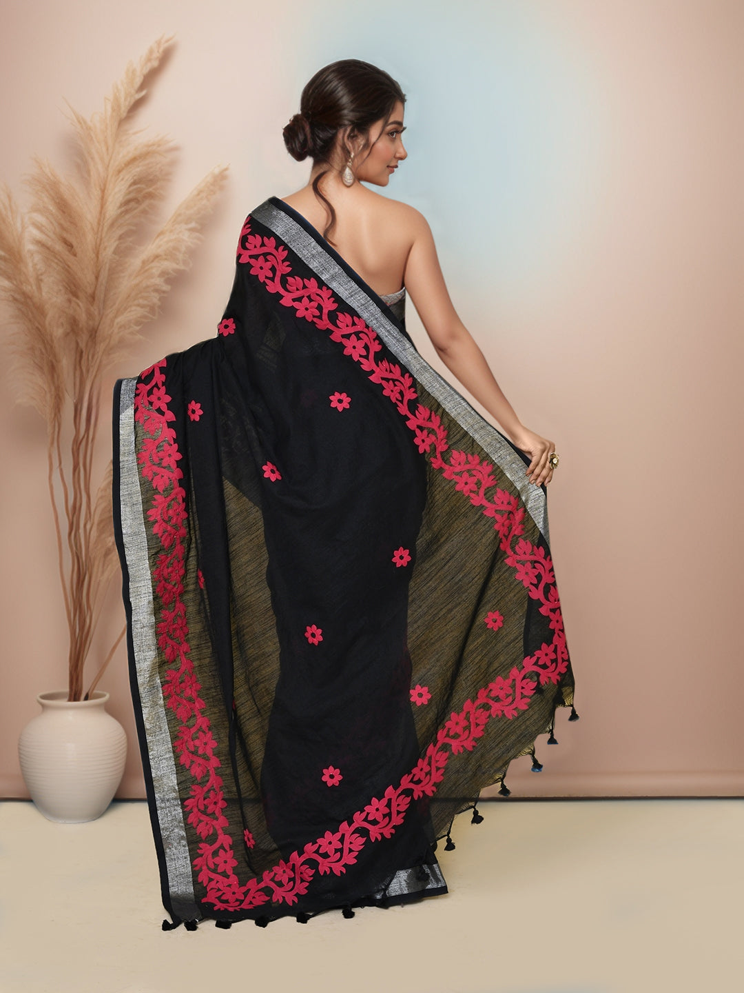 Women Black and Red Cotton Blend Handloom saree with Running Blouse